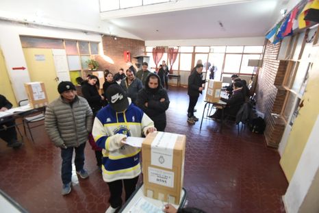 Elecciones en Mendoza en 2023 Foto: Maximiliano Ríos Elecciones en Mendoza en 2023 Foto: Maximiliano Ríos