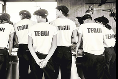 Una imagen del staff de Tegui. Foto: Instagram @germanmartitegui