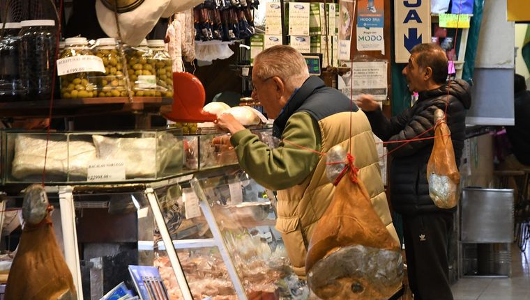 La suba de precios impactó de diferente medida en los diferentes ítems que mide el Indec. Foto: Santiago Tagua/MDZ