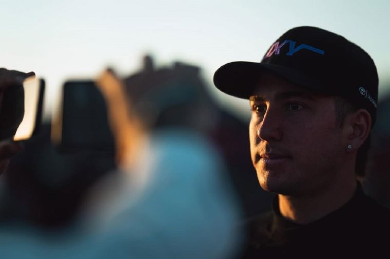 Juan Cruz Yacopini recibió el respaldo de Carlos Sainz.