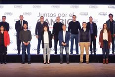 Búnker Juntos por el Cambio En el búnker de Juntos por el Cambio llegó una de las típicas figuras. Crédito: Juntos por el Cambio Foto: Juntos por el Cambio Búnker Juntos por el Cambio En el búnker de Juntos por el Cambio llegó una de las típicas figuras. Crédito: Juntos por el Cambio Foto: Juntos por el Cambio