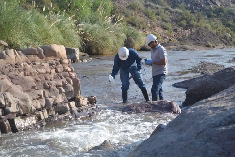 Los trabajos de monitoreo ambiental en la zona de Sierra Pintada. Foto: Archivo