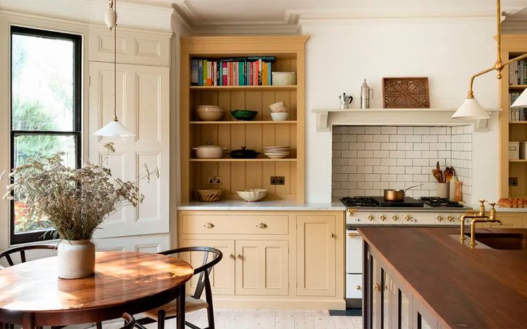 La clave ya no es decorar, sino crear atmósferas habitables y coherentes.&nbsp;Créditos:deVOL Kitchens