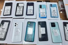 En el operativo se secuestraron 11 telefonos celulares tras detectarse irregularidades en su comercialización