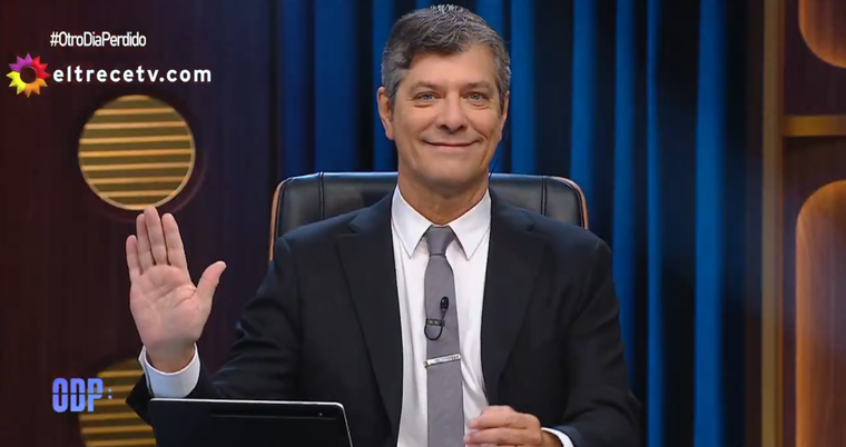 El presentador intimó al actor.