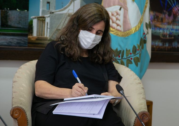 La ministra de Salud, Ana María Nadal. Foto: Prensa Gobernación