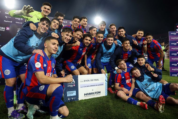 San Lorenzo se impuso en la tanda por 4-3 para pasar a octavos de final, instancia en la que se medirá con Tigre. San Lorenzo se impuso en la tanda por 4-3 para pasar a octavos de final, instancia en la que se medirá con Tigre.