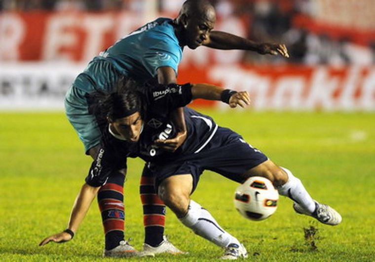 El Rojo podría ser rival del Tomba. Foto: Télam