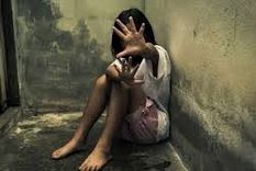 Décadas La mujer habría sido abusada desde sus 8 y hasta los 30 años.