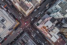 Algunos académicos opinan que lo que hagamos en el siglo XXI tendrá un impacto enorme en la historia de la humanidad.