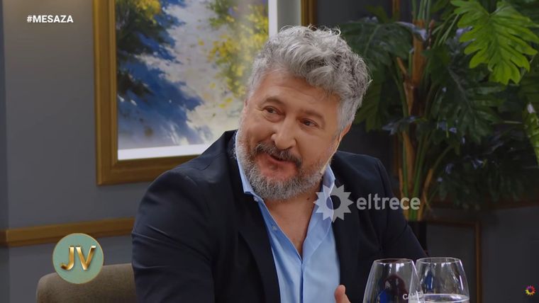 El momento ocurrió cuando Pablo Fábregas contaba una historia. El momento ocurrió cuando Pablo Fábregas contaba una historia.