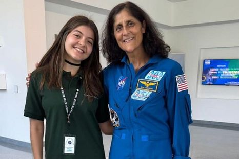 Aitana Ferreyra diseñó un hábitat para Marte y compartió con afamados astronautas en un programa de la NASA. Aitana Ferreyra diseñó un hábitat para Marte y compartió con afamados astronautas en un programa de la NASA.