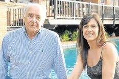 Denise Pessana y Llamas de Madariaga cambiaron radicalmente de vida. Dejaron los medios argentinos para instalarse en Punta del Este hace 10 años.
