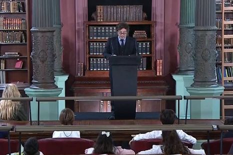 Javier Milei expuso frente a estudiantes