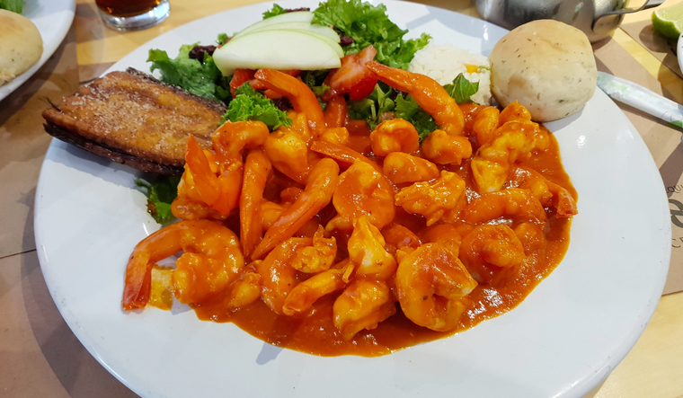 Esta receta es tan popular en las costas mexicanas que muchos restaurantes crean su propia versión secreta, ajustando el nivel de picor para atraer a turistas y locales. Esta receta es tan popular en las costas mexicanas que muchos restaurantes crean su propia versión secreta, ajustando el nivel de picor para atraer a turistas y locales.