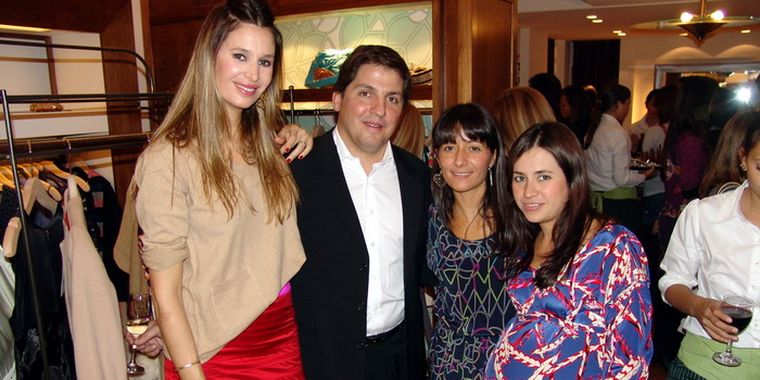 Bellísima: Dolores Barreiro, Diego Lago -Mendoza Plaza Shopping-, Eugenia Fontana y Carolina Basualdo -Jazmín Chebar-. Foto: MDZ