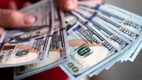 El dólar cierra la semana con el máximo nivel en tres meses, luego de que el Senado aprobara este jueves una serie de leyes que el Gobierno anuncia que vetará. El dólar cierra la semana con el máximo nivel en tres meses, luego de que el Senado aprobara este jueves una serie de leyes que el Gobierno anuncia que vetará.