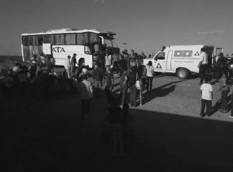 Un amplio operativo se puso en marcha para auxiliar a los heridos. Foto: Gentileza