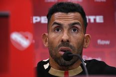 Tevez eligió los mejores jugadores de la Copa de la Liga Foto: Télam Tevez eligió los mejores jugadores de la Copa de la Liga Foto: Télam
