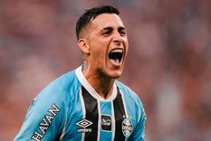 Cristian Pavón está jugando bien en Gremio y le pusieron un llamativo apodo. Cristian Pavón está jugando bien en Gremio y le pusieron un llamativo apodo.