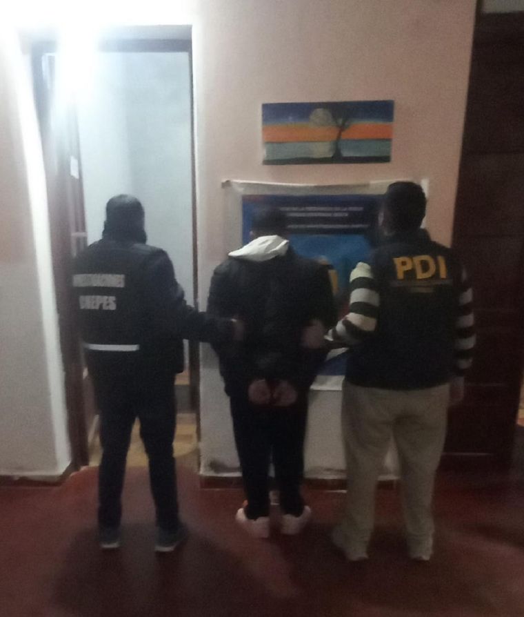 El sujeto se encontraba oculto en un puesto caprino de La Rioja Foto: gentileza