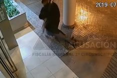 video: intento abusar de una mujer y le dio una paliza para robarle
