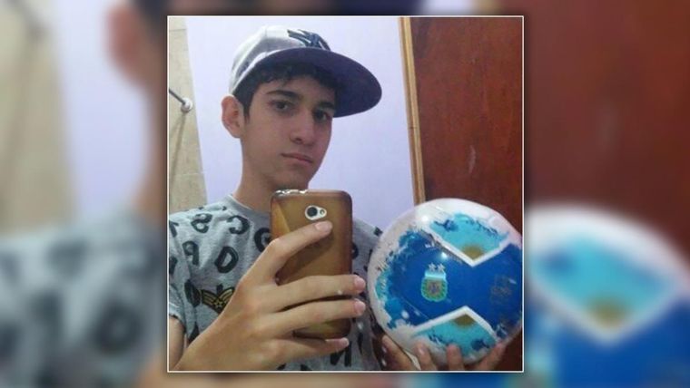 Lautaro Alvaredo recibió una patada y tiene muerte cerebral Foto: Télam