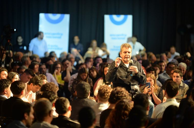 Sergio Massa encabezó el Congreso Nacional del Frente Renovador Foto: X