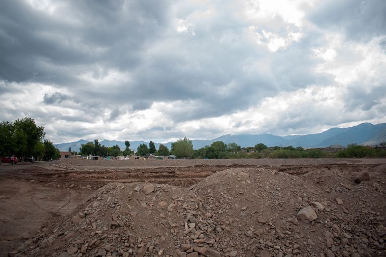 Tras el cierre definitivo del predio, avanzan las tareas de saneamiento y urbanización para dar paso al futuro barrio San Agustín. Tras el cierre definitivo del predio, avanzan las tareas de saneamiento y urbanización para dar paso al futuro barrio San Agustín.