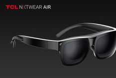 tcl presento sus gafas para ver peliculas como si estuvieran proyectadas en una pantalla de cine