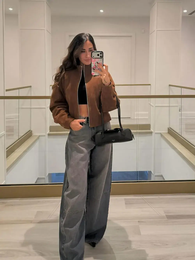 El outfit con el que Antonela apoyó a Messi. El outfit con el que Antonela apoyó a Messi.