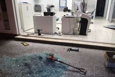 Así quedó el local de OSDE tras el ataque de furia de Juan Pablo Moccero. Foto: Twitter