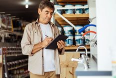 Las políticas económicas llevaron a que se genere una concentración de los sectores económicos, quedando las Pymes atrapadas entre ellas. Foto: Shutterstock