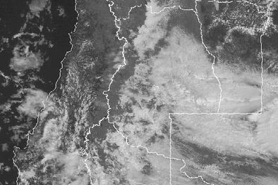 MDZol | Imnagen satelital del Servicio Meterológico Nacional de las 17.17.