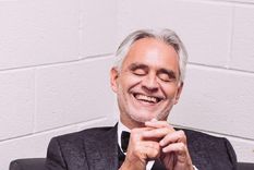 Andrea Bocelli ha vendido más de 90 millones de discos en todo el mundo. Andrea Bocelli ha vendido más de 90 millones de discos en todo el mundo.