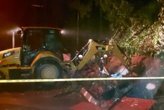 alud fatal en colombia: arraso una discoteca y buscan mas victimas