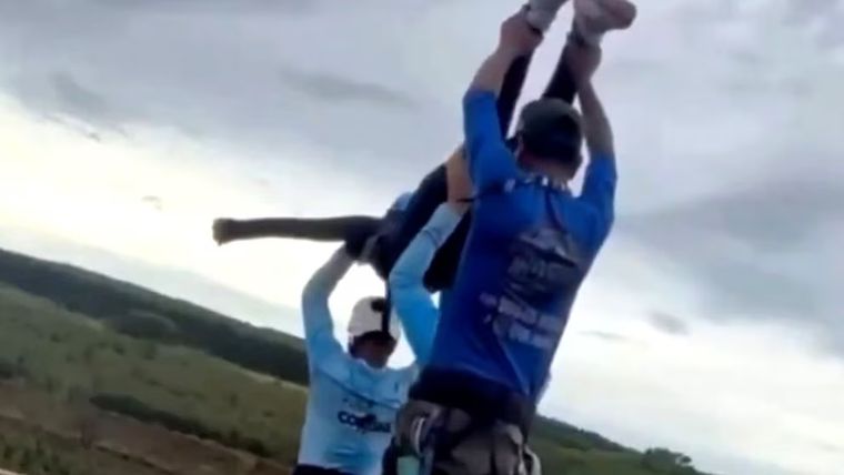 El momento del accidente en donde la joven perdió la vida