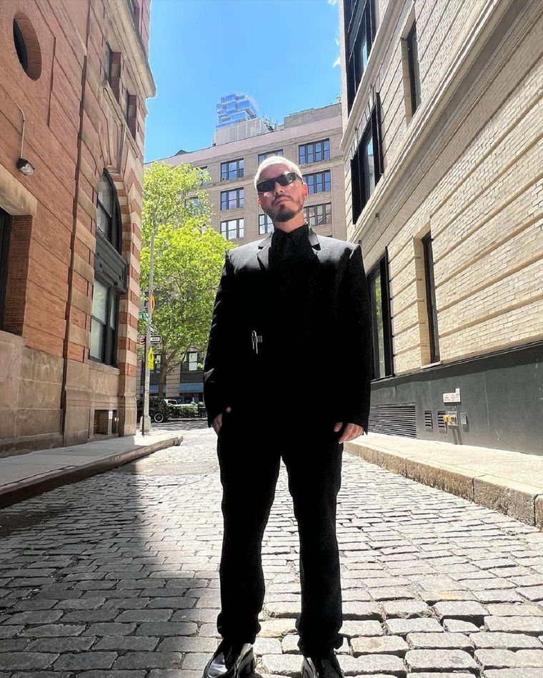 J Balvin es muy famoso en el mundo del reguetón.