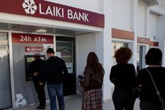 el martes reabren bancos chipriotas excepto bank of cyprus y laiki