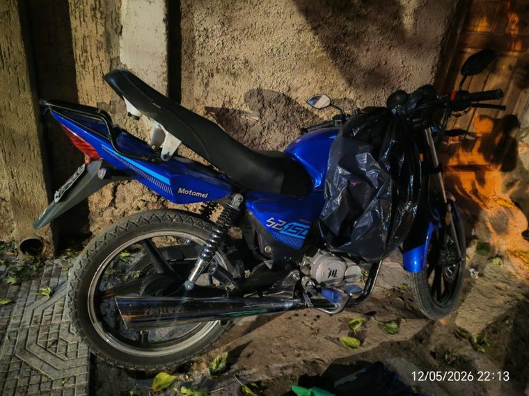 La Policía recuperó en el barrio Cooperativa Bermejo de Guaymallén una motocicleta marca Motomel. La Policía recuperó en el barrio Cooperativa Bermejo de Guaymallén una motocicleta marca Motomel.