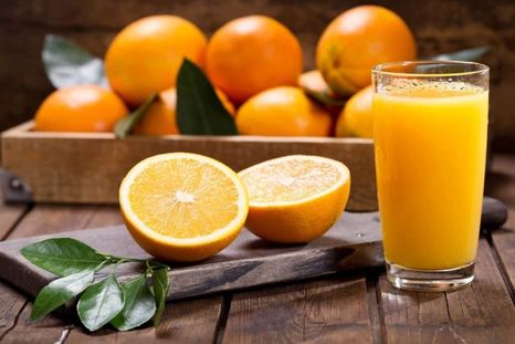 El agua saborizada de naranja más rico. El agua saborizada de naranja más rico.