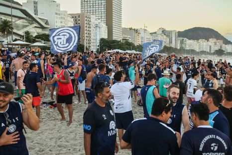Dos mil hinchas de la Lepra viajaron a Brasil Dos mil hinchas de la Lepra viajaron a Brasil