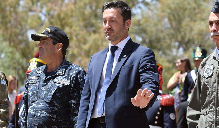 luis petri con granaderos cerro de la gloria (23)