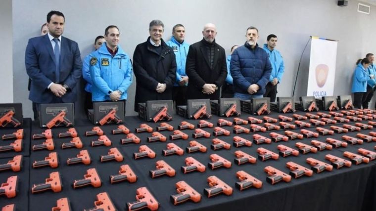 Las Byrna son armas de letalidad reducida. Foto: Policía de la Ciudad