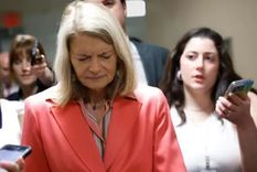 Todos tenemos miedo, dijo Murkowski en un video publicado por un medio local de Alaska Foto: BBC