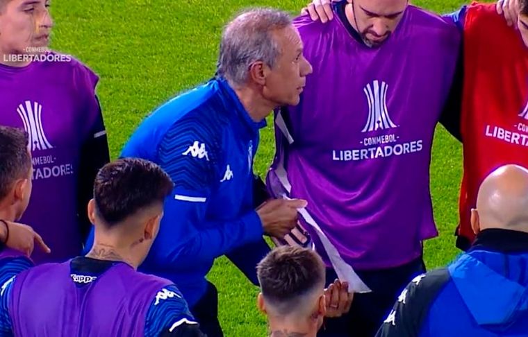 El PF de Vélez les mostró una imagen especial a los jugadores para tocarles una fibra íntima.