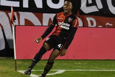 Willer Ditta Con un gol de Willer Ditta, Newells superó a Argentinos en Rosario.