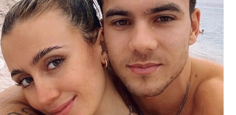 La pareja se encuentra muy enamorada y así lo demuestran en las redes sociales Foto: @morenabeltran10