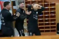 Messi, De Paul y el Papu Gómez, a pura risa en el predio de Ezeiza Messi, De Paul y el Papu Gómez, a pura risa en el predio de Ezeiza