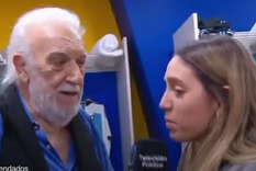 Sofía Martínez y un incómodo momento con el Coco Basile en la despedida de Riquelme Sofía Martínez y un incómodo momento con el Coco Basile en la despedida de Riquelme